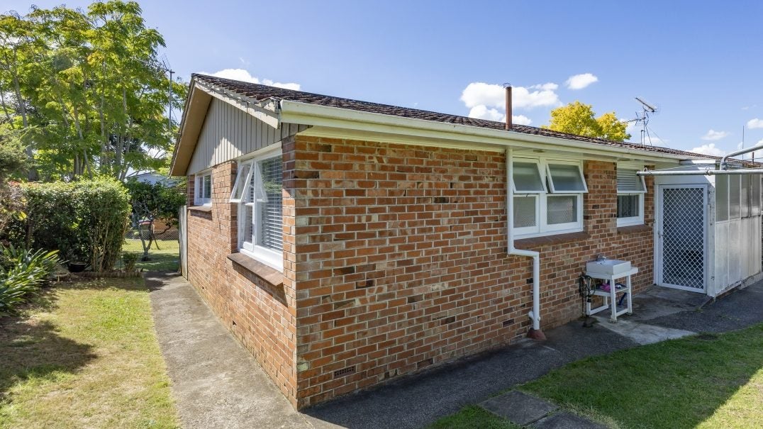 4/13 Kings Road, Panmure, Auckland - Carousel 1