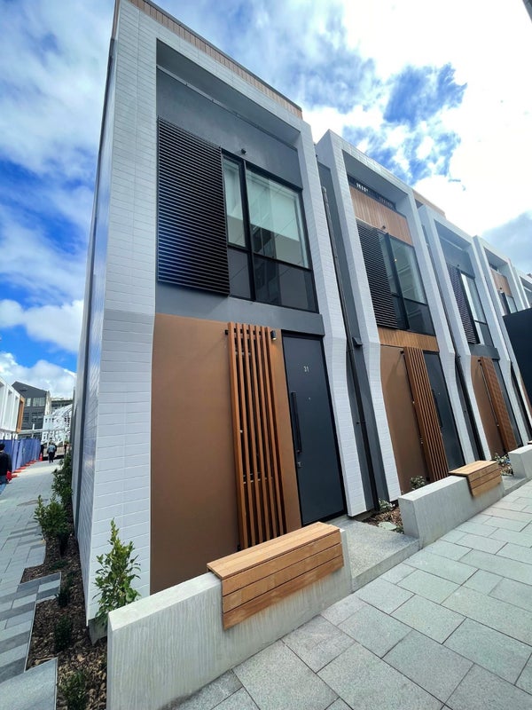 31/97 Taranaki Street, Te Aro, Wellington - Carousel 1