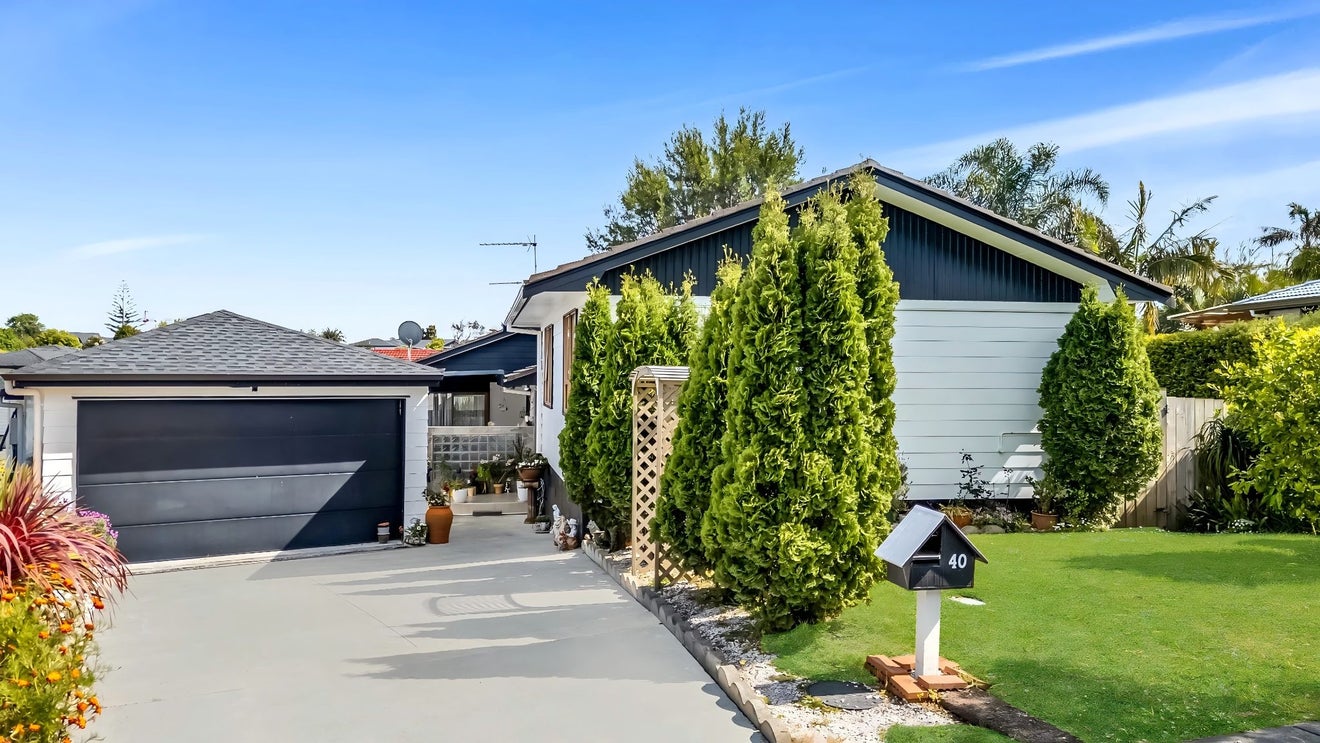 40 Jandell Crescent, Bucklands Beach, Auckland - Carousel 1