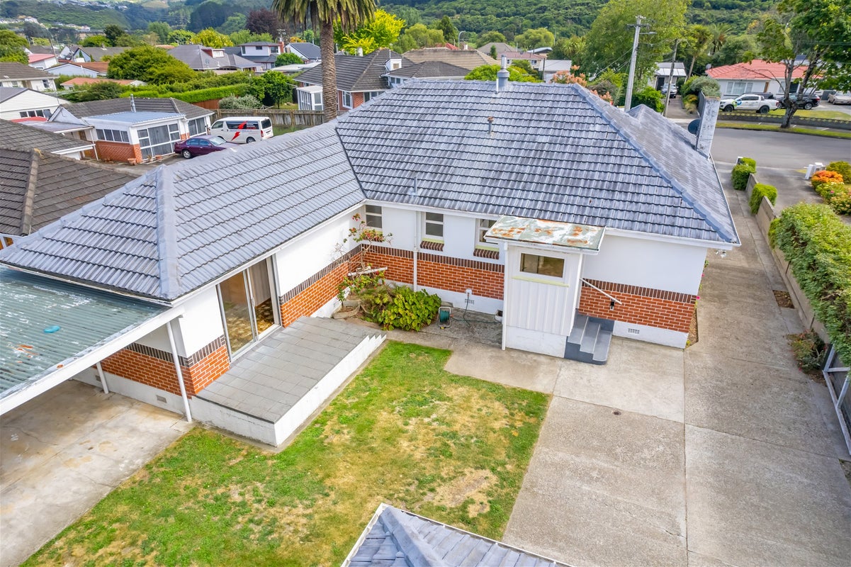 19 Hall Grove, Ebdentown, Upper Hutt - Carousel 26