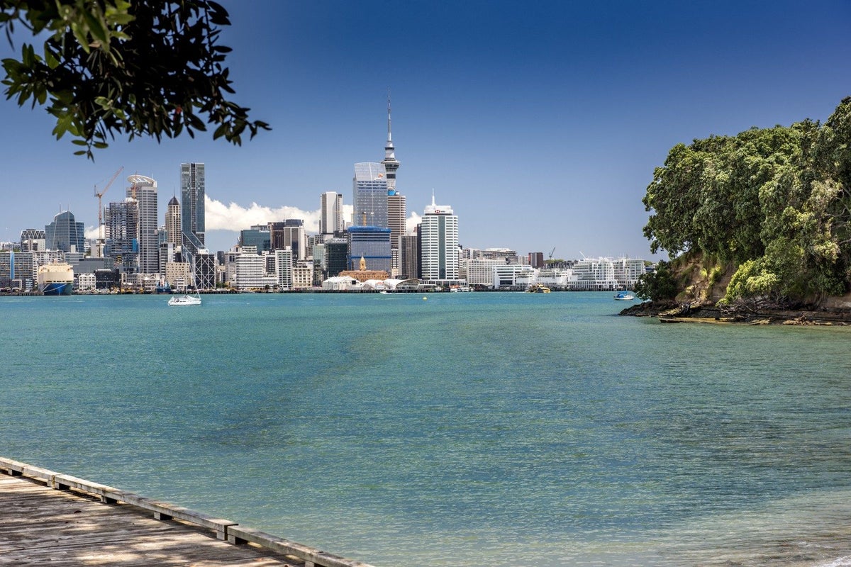 9 Stanley Point Road, Stanley Point, Auckland - Carousel 37