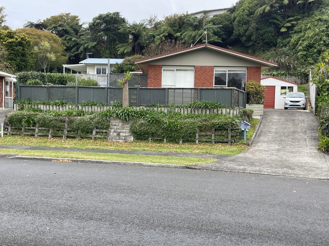 17 Heaphy Street, Westown, New Plymouth - Carousel 2