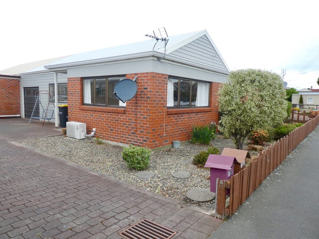 15A Ascot Street, Saint Kilda, Dunedin - Carousel 1