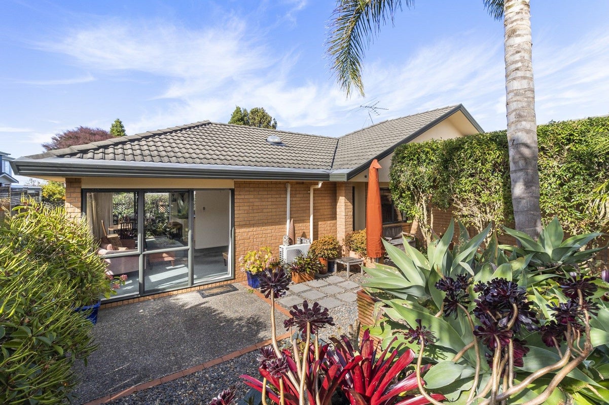 30 Highland Road, Mount Albert, Auckland - Carousel 2
