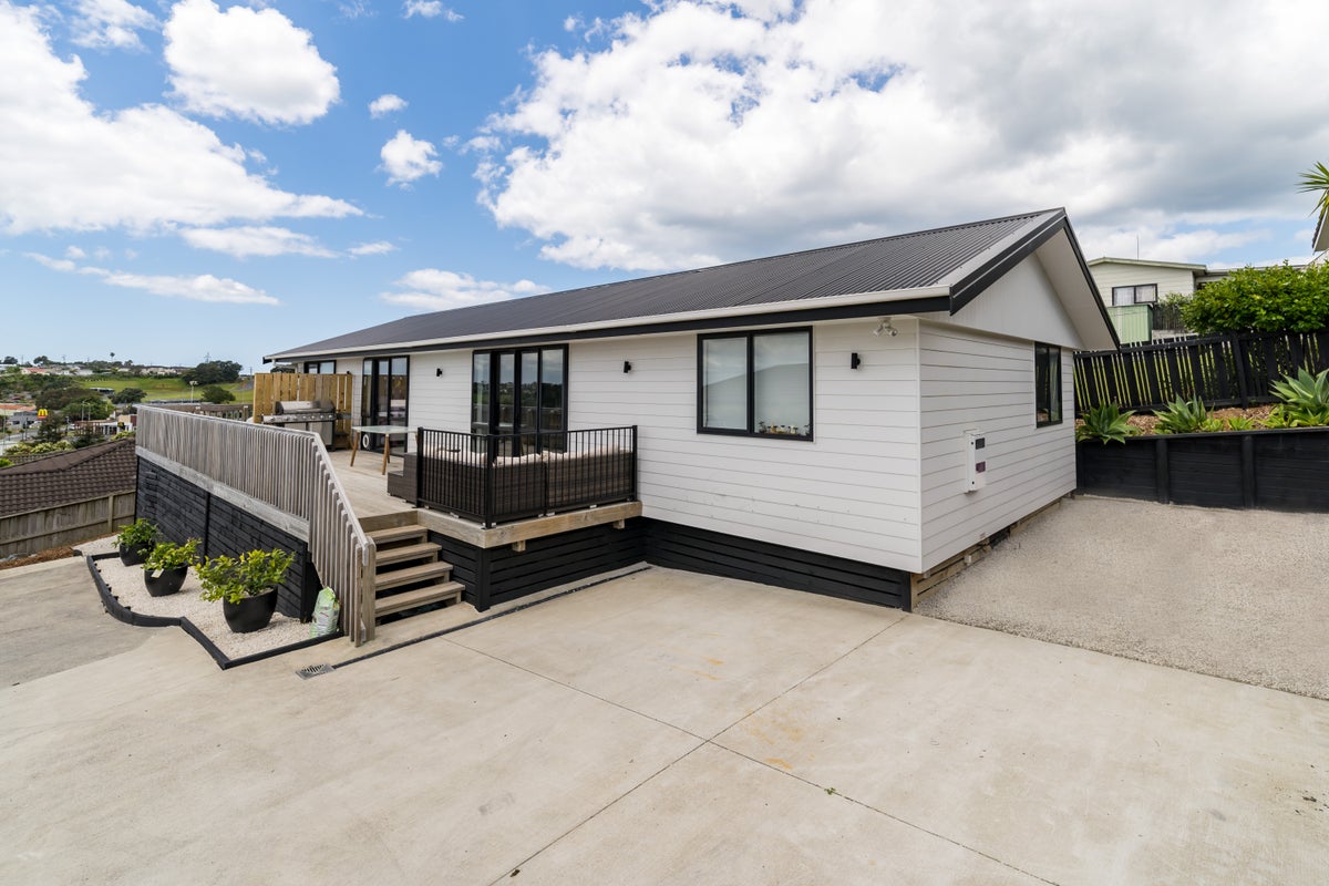 29A Rishworth Avenue, Stanmore Bay, Whangaparaoa - Carousel 1