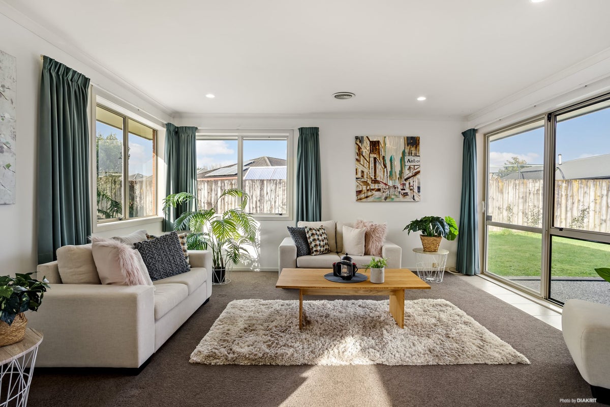 36 Stoneleigh Drive, Chartwell, Hamilton - Carousel 2