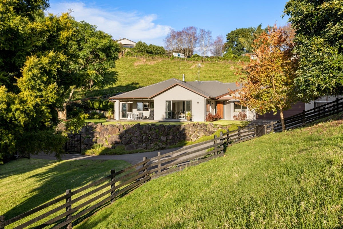 8 Plane Tree Lane, Tauriko, Tauranga - Carousel 2