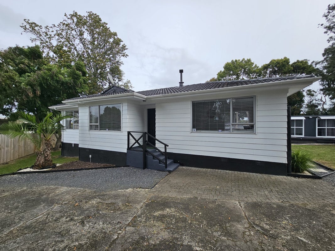 30 Hyperion Drive, Randwick Park, Auckland - Carousel 2