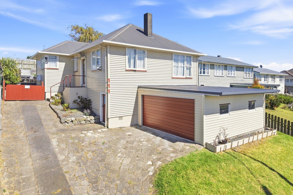 111 Carlton Avenue, Tawhero, Whanganui - Carousel 1