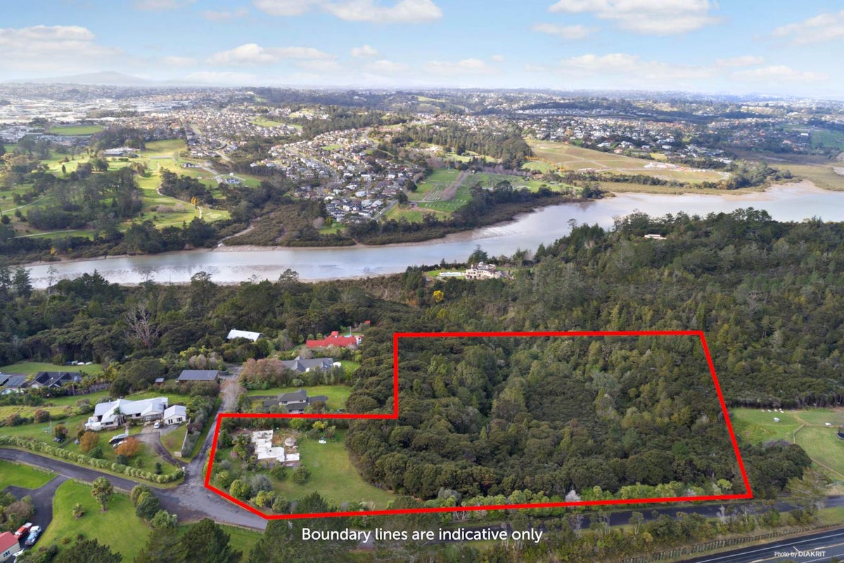 239 Paremoremo Road, Lucas Heights, Auckland - Carousel 1