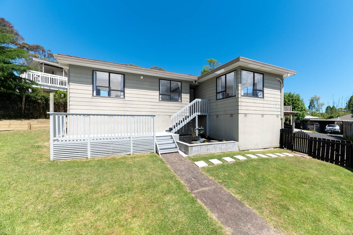 29 Danube Lane, Glen Eden, Auckland - Carousel 1