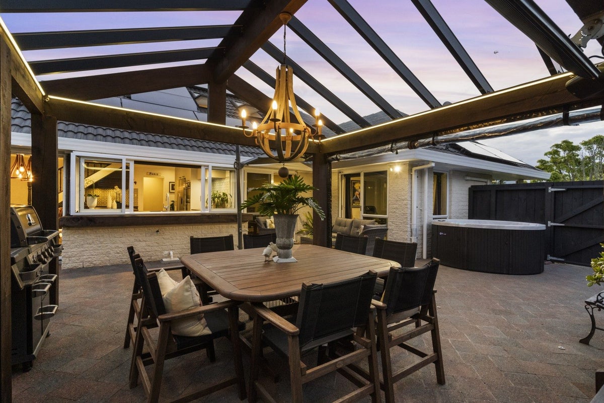 11 Sligo Place, Somerville, Manukau - Carousel 2
