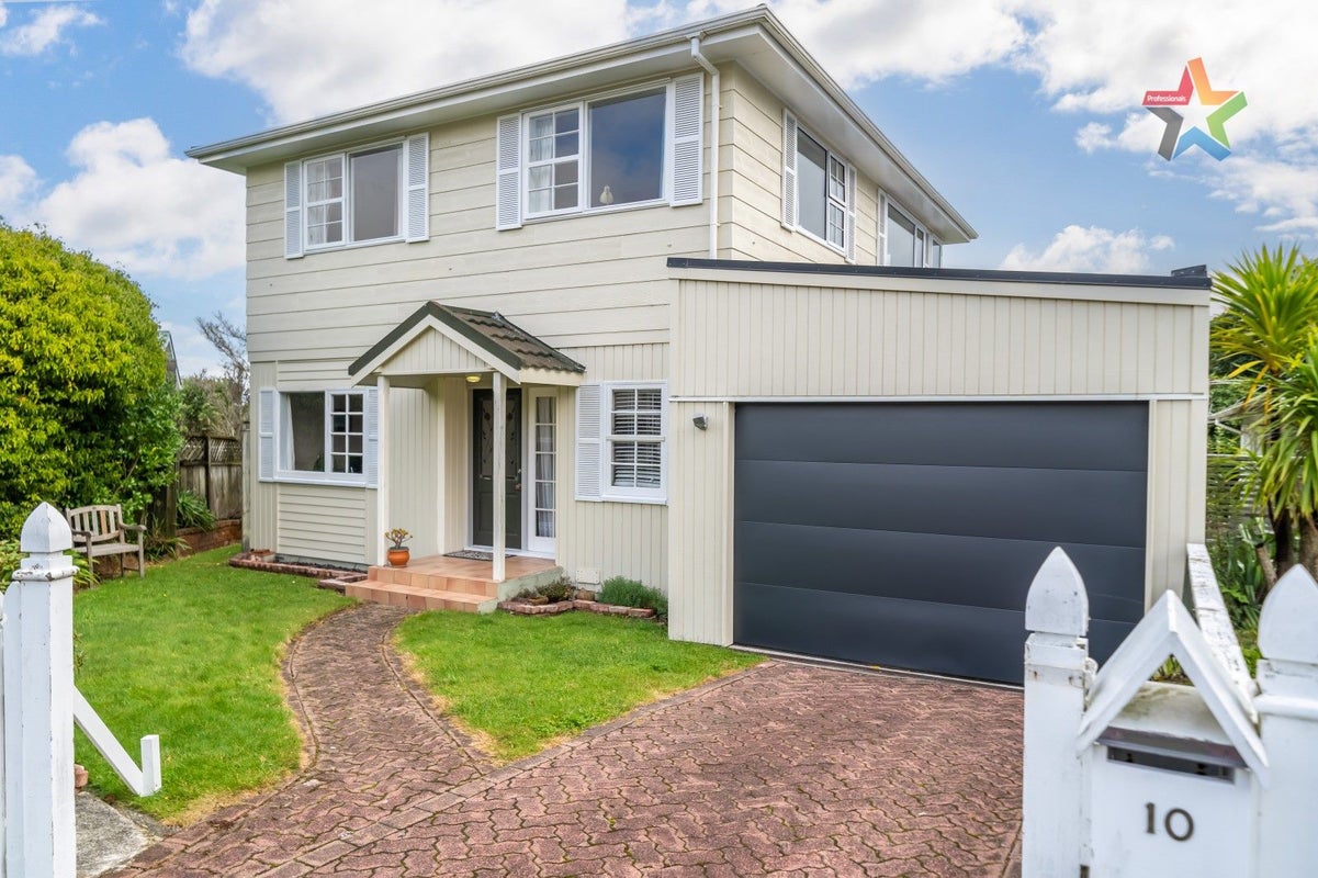 10 Clematis Grove, Maungaraki, Lower Hutt - Carousel 2