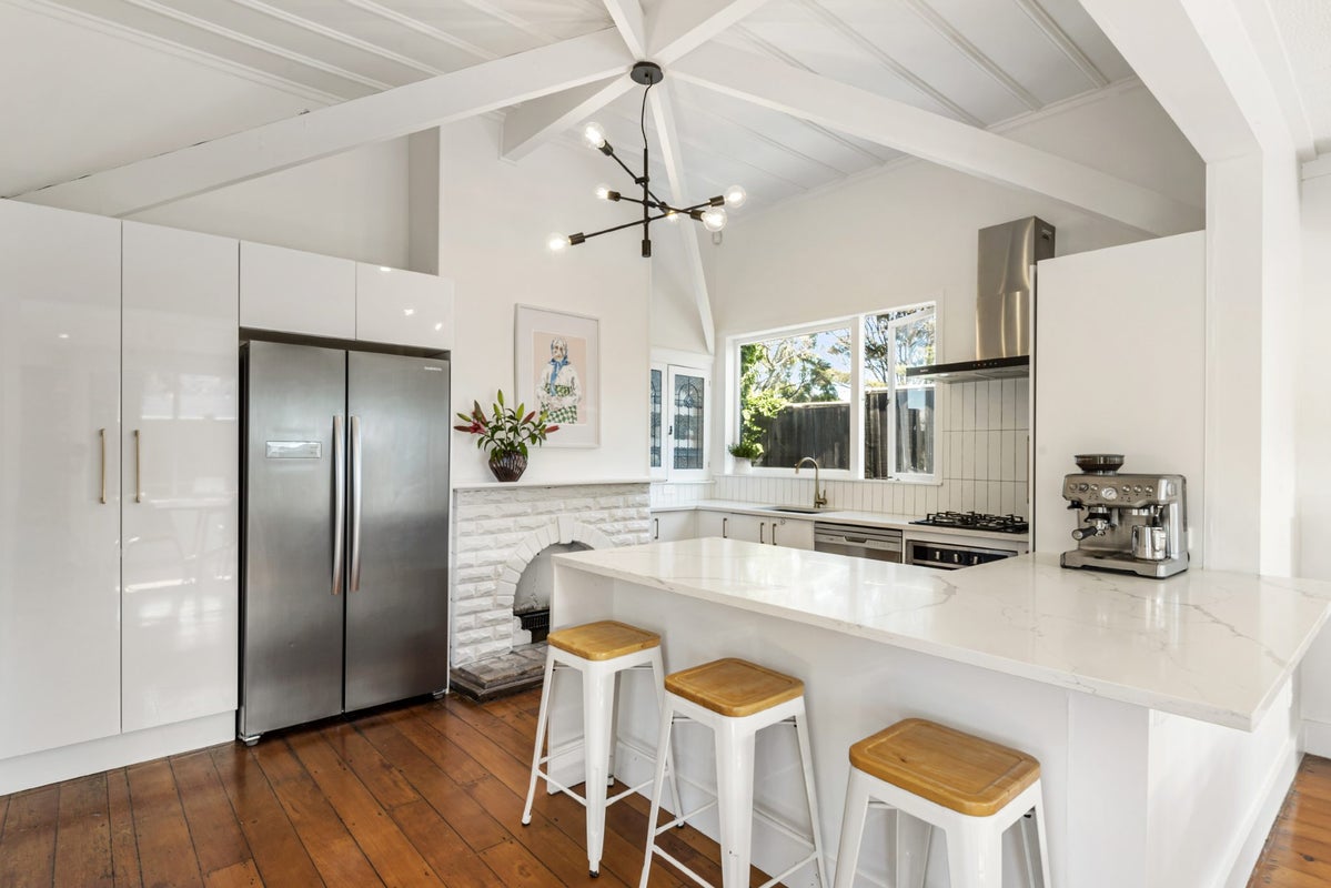 2/157 Glenfield Road, Hillcrest, Auckland - Carousel 2