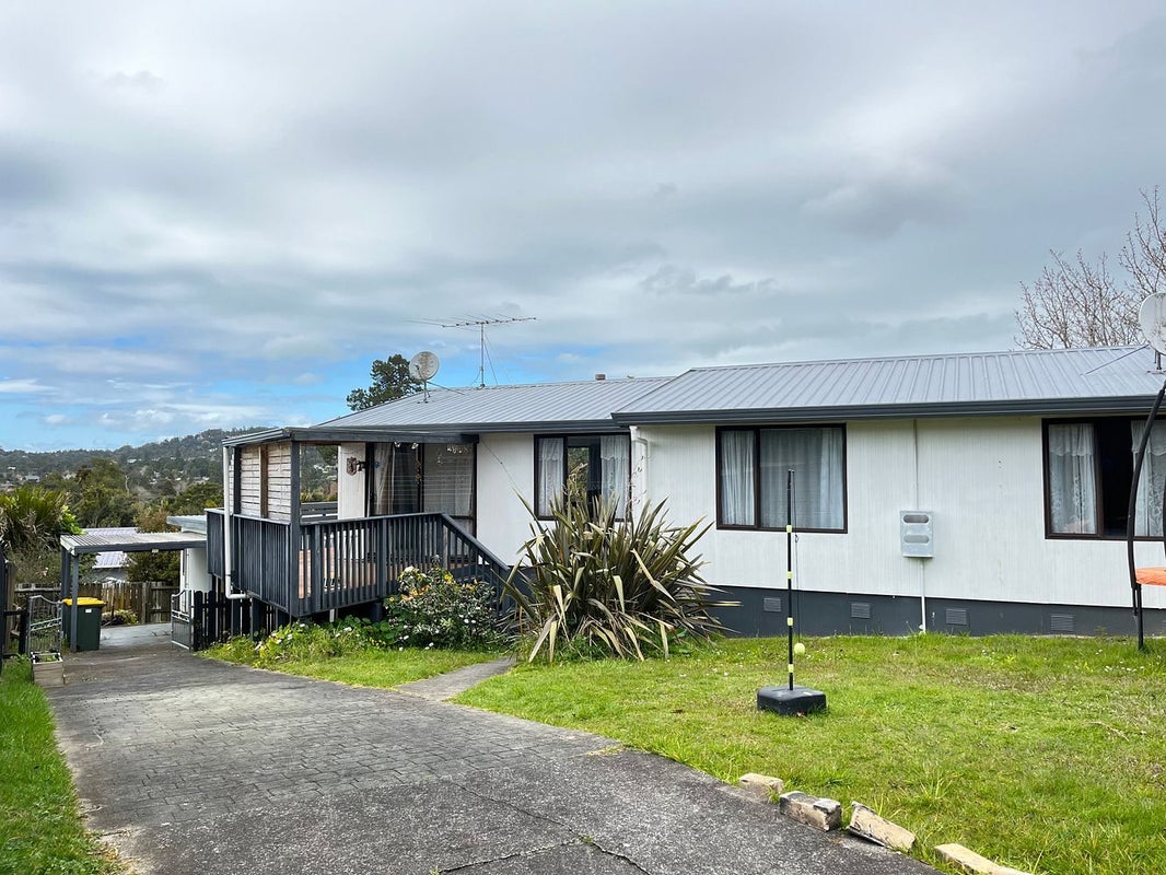 15 Kotinga Avenue, Glen Eden, Auckland - Carousel 1