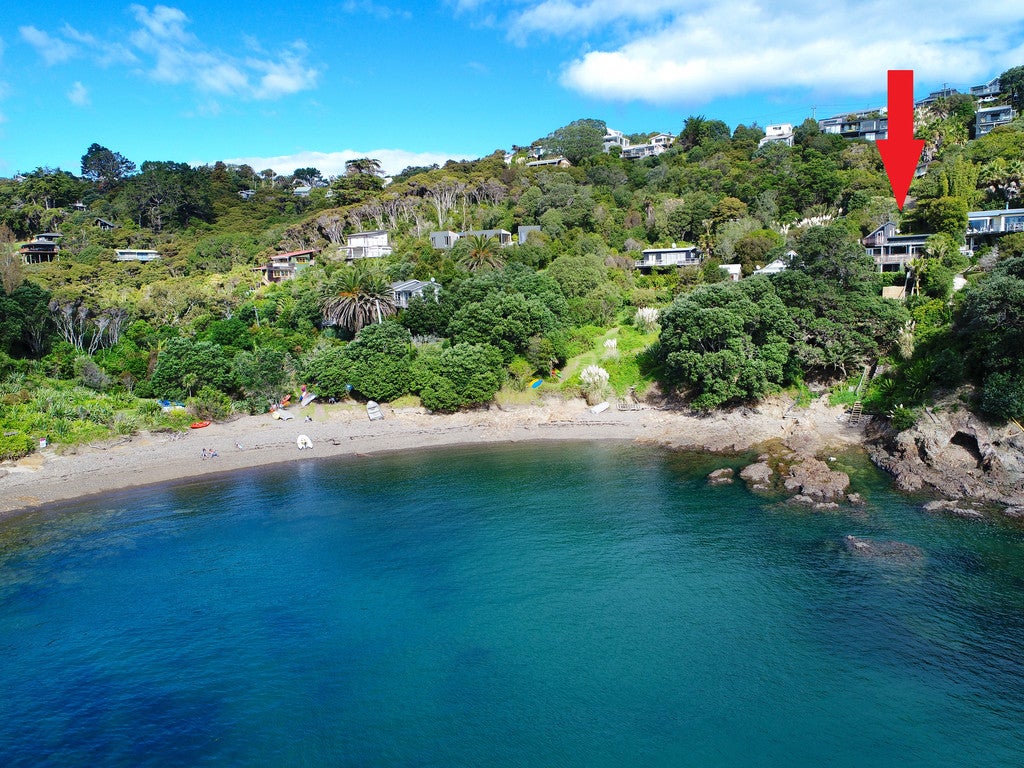 57 Queens Drive, Oneroa, Waiheke Island - Carousel 2
