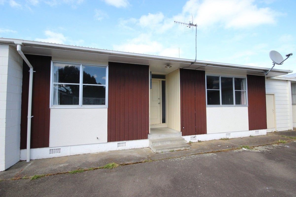 366C Botanical Road, West End, Palmerston North - Carousel 1