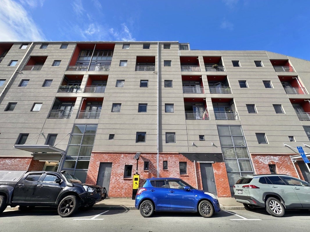 1/8 Leeds Street, Te Aro, Wellington - Carousel 2