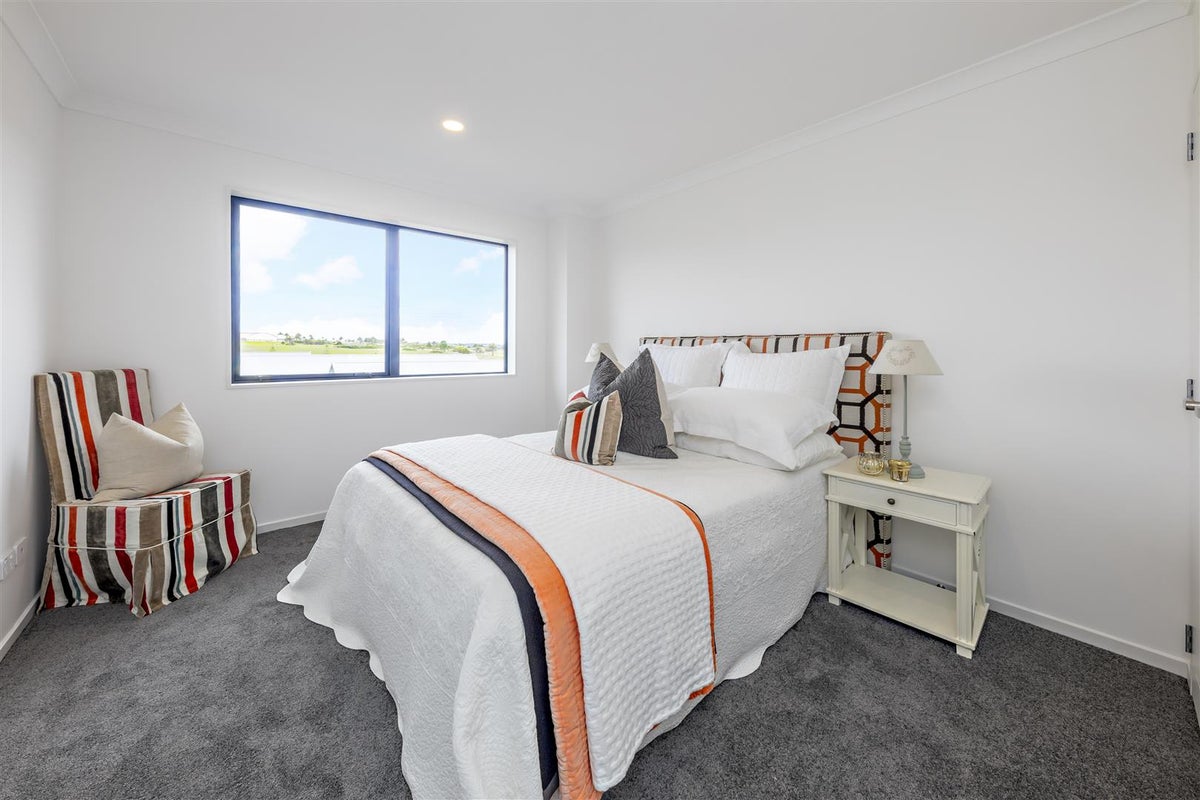 13 Hutukawa Drive, Beachlands, Auckland - Carousel 24