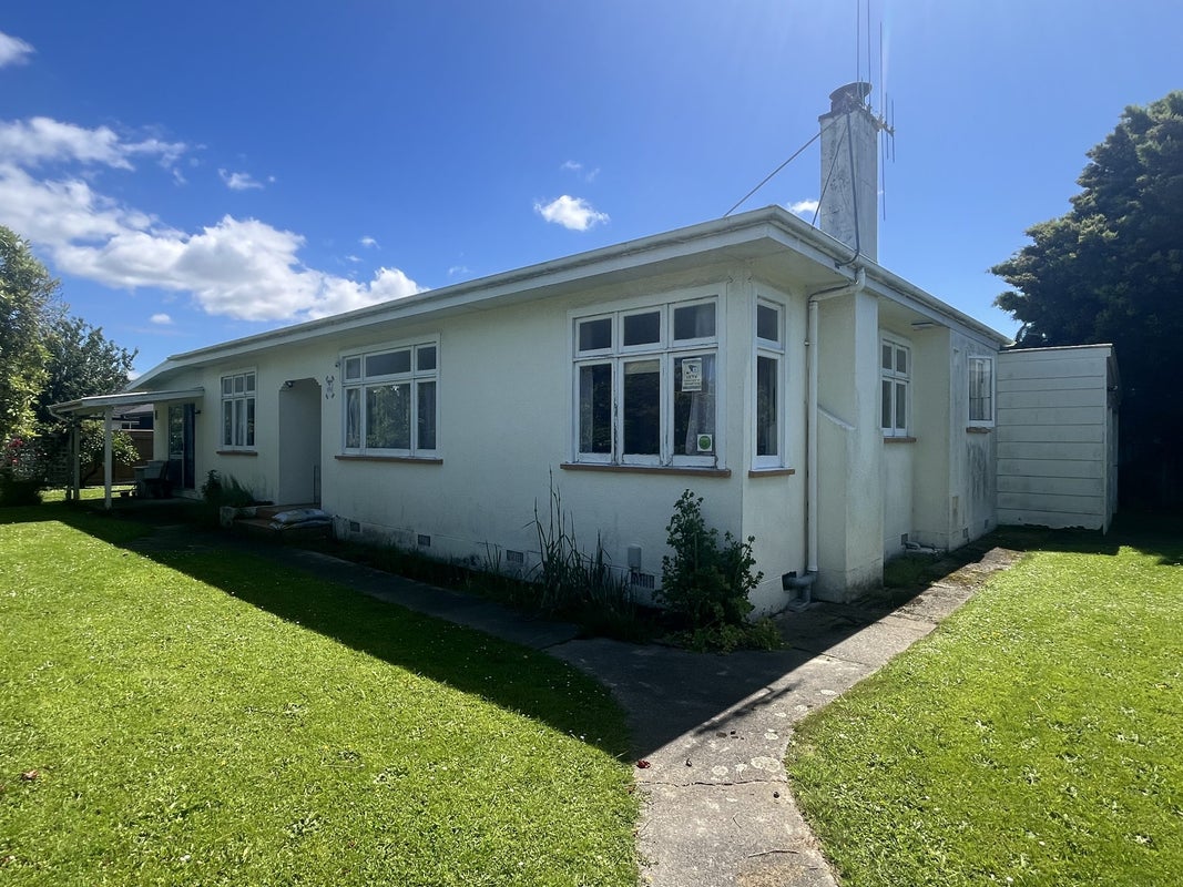 9 Graham Place, West End, Palmerston North - Carousel 1
