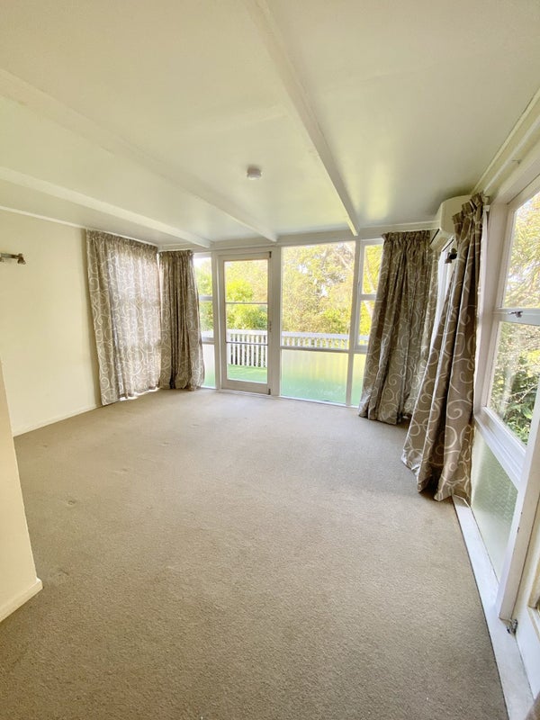 27 Mahara Avenue, Birkenhead, Auckland - Carousel 1