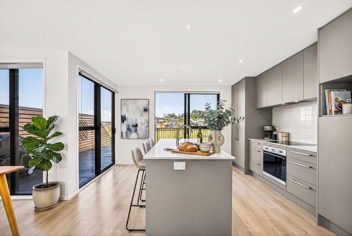 103 Bonair Crescent, Silverdale, Silverdale - Carousel 2
