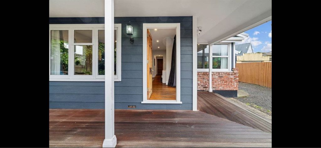 11 Meredith Street, Addington, Christchurch - Carousel 12