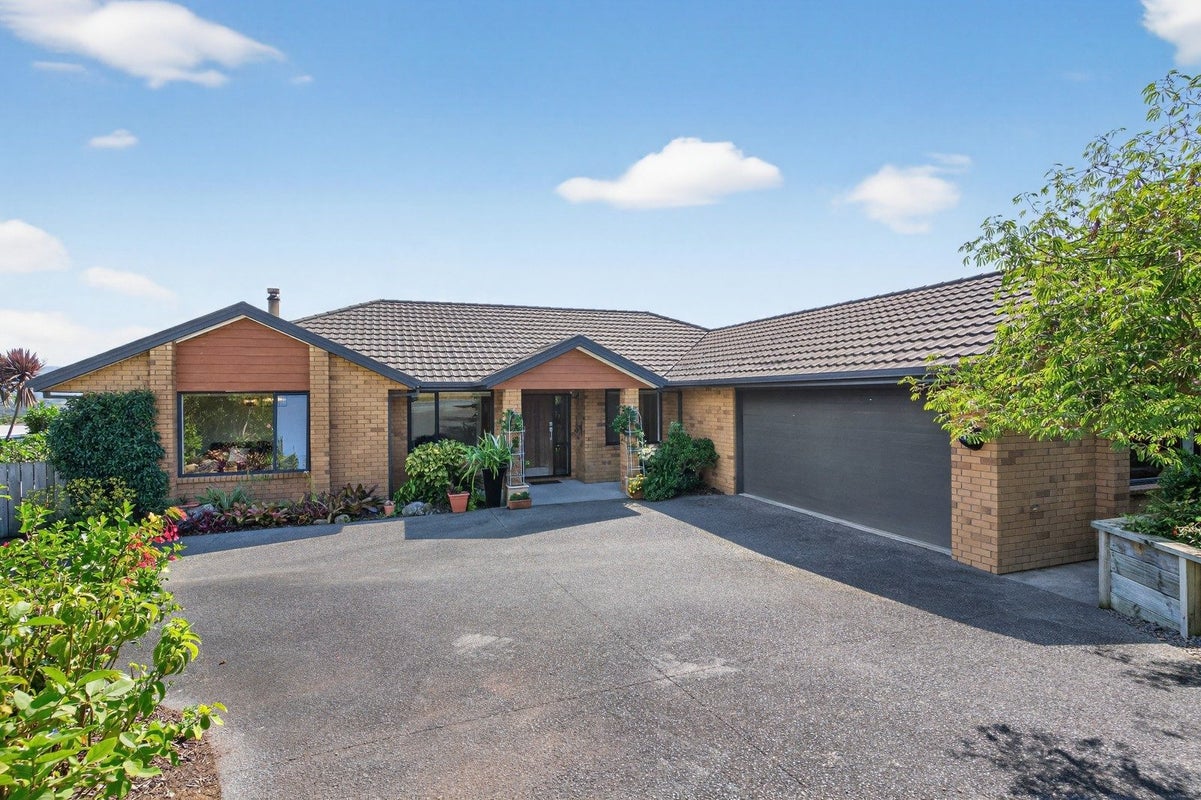 108 Moir Point Road, Mangawhai Heads, Mangawhai - Carousel 1