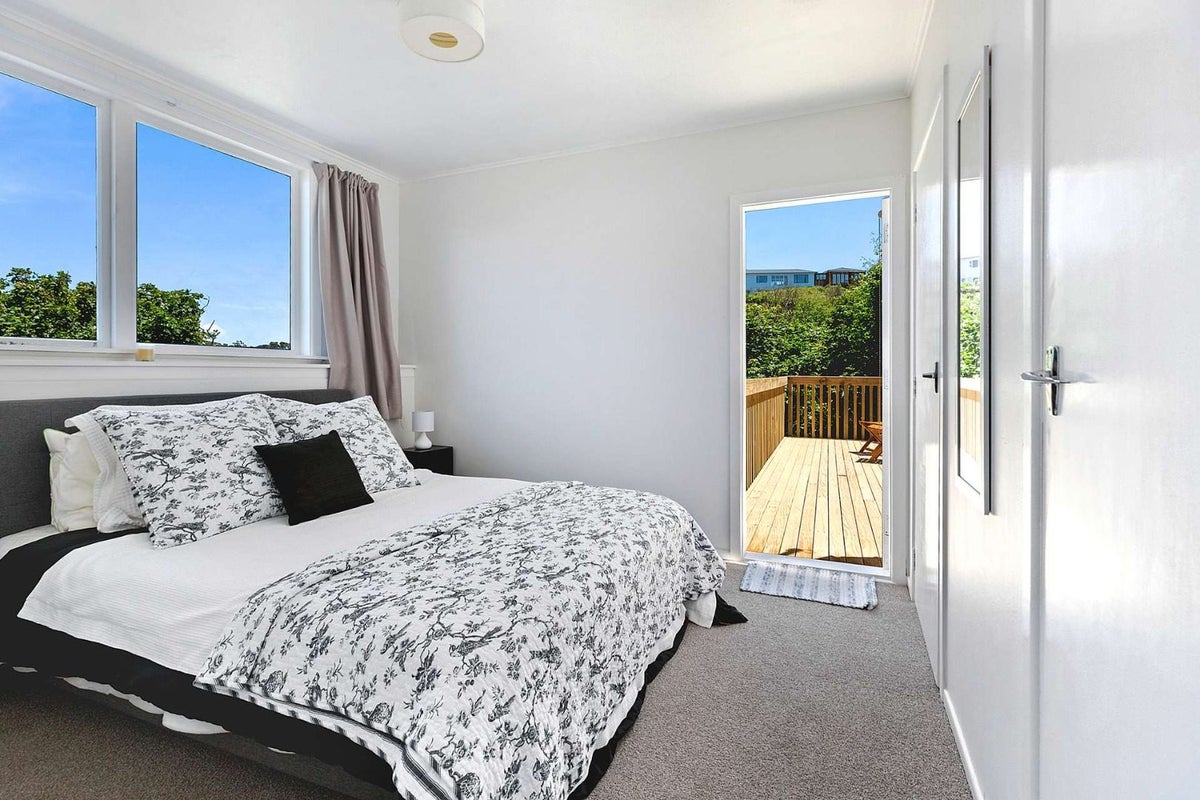 3/14 Mataroa Avenue, Northland, Wellington - Carousel 2