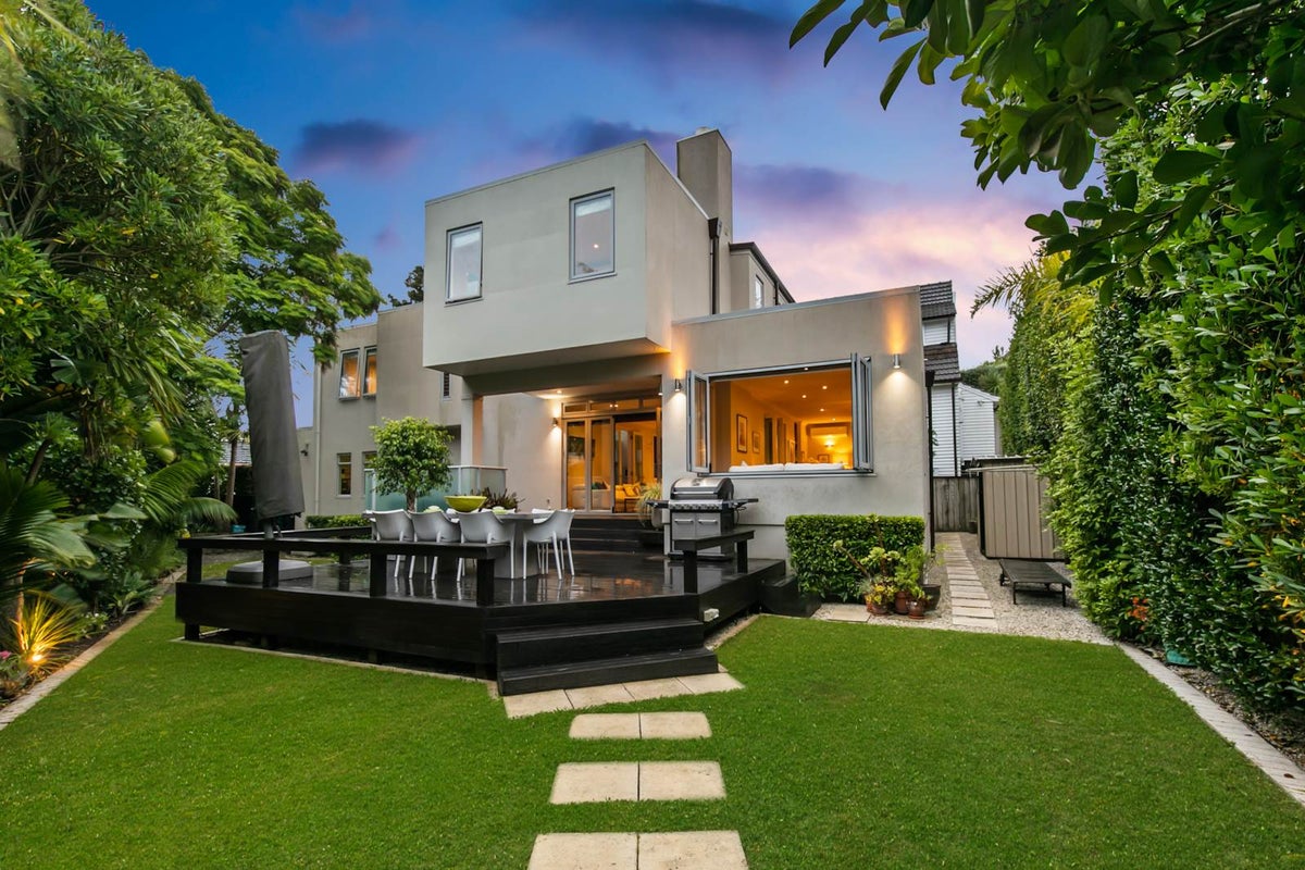 31 Nihill Crescent, Mission Bay, Auckland - Carousel 2