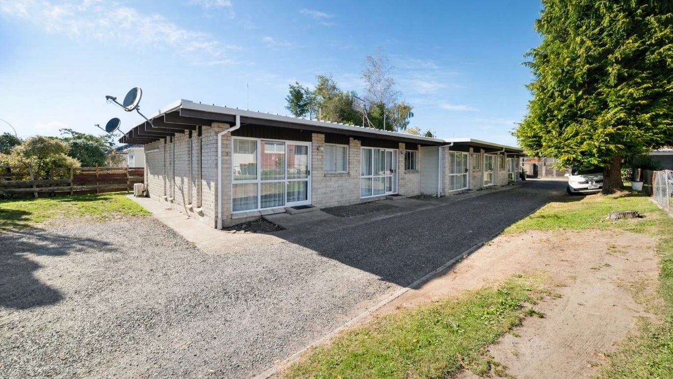4/144 Malfroy Road, Victoria, Rotorua - Carousel 1