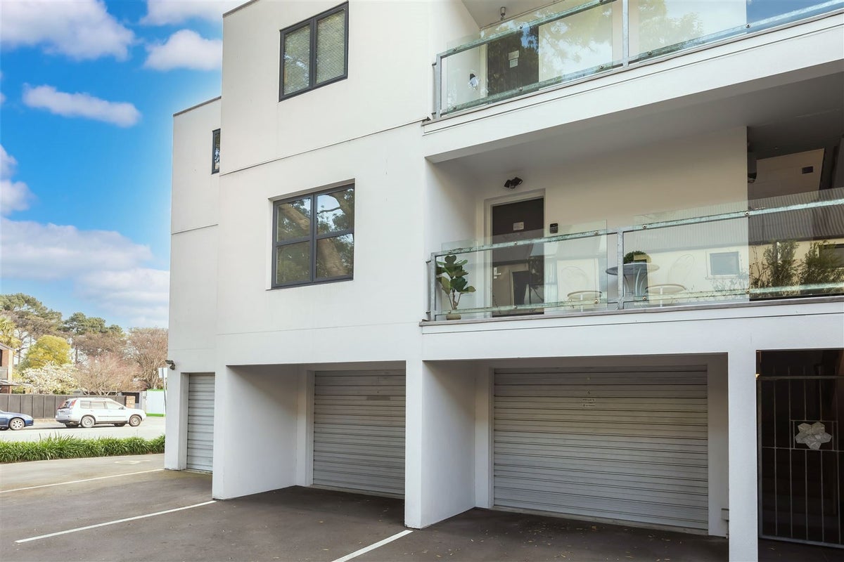 2/65 Carlton Mill Road, Merivale, Christchurch - Carousel 12