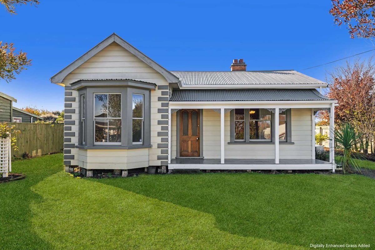 14 Warwick Street, Mayfield, Blenheim - Carousel 1