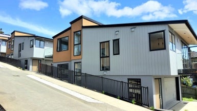 7 Timo Way, Flat Bush, Auckland - Carousel 1