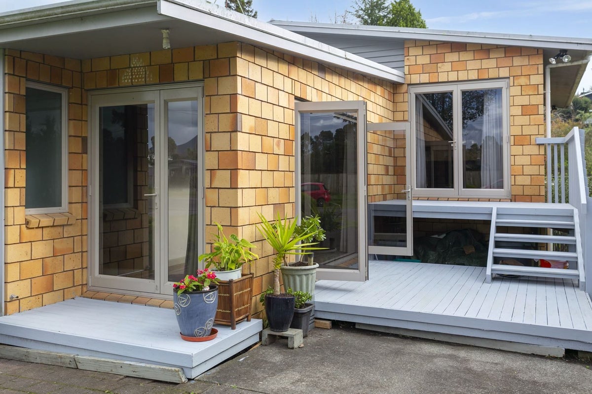 1/32 Motutahae Street, Taupo, Taupo - Carousel 2