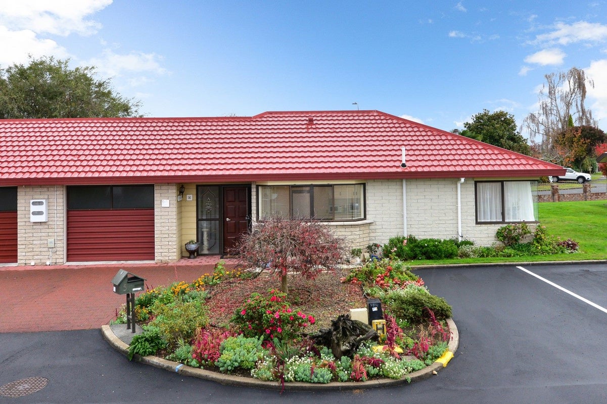 5/4 Admiral Crescent, Flagstaff, Hamilton - Carousel 1