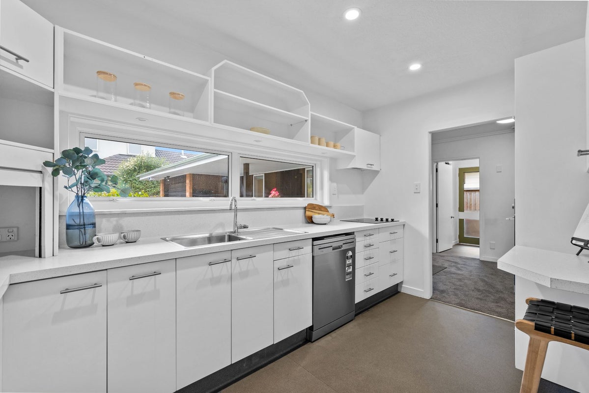 2/65A HAMILTON AVENUE, Ilam, Christchurch - Carousel 2