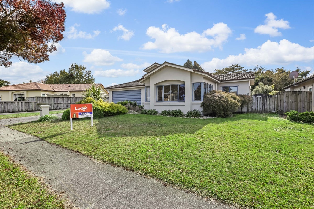 12 Gallery Grove, Flagstaff, Hamilton - Carousel 1
