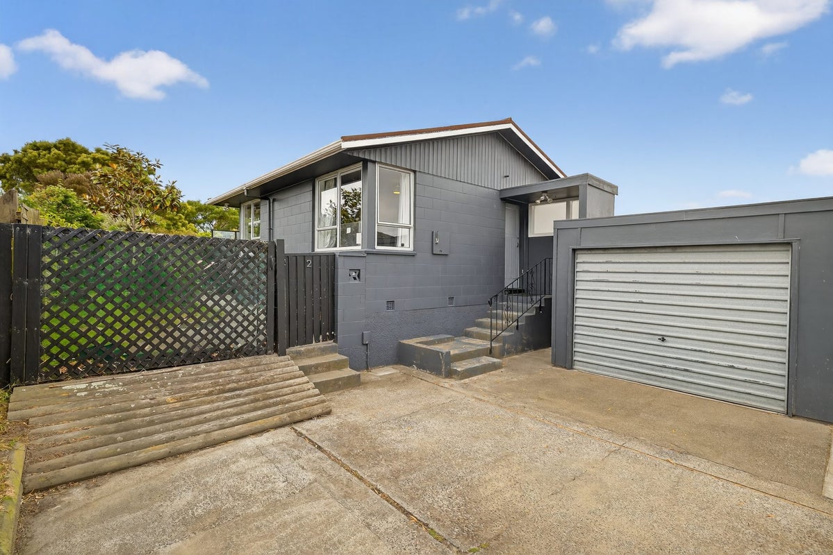 2/207 Estuary Road, South New Brighton, Christchurch - Carousel 1