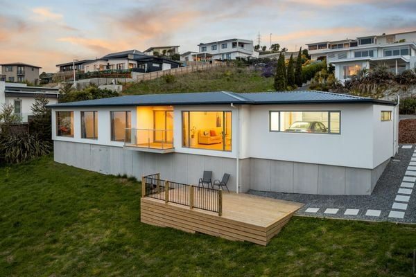 5 Stoneyridge Close, Mount Pleasant, Christchurch - Carousel 18