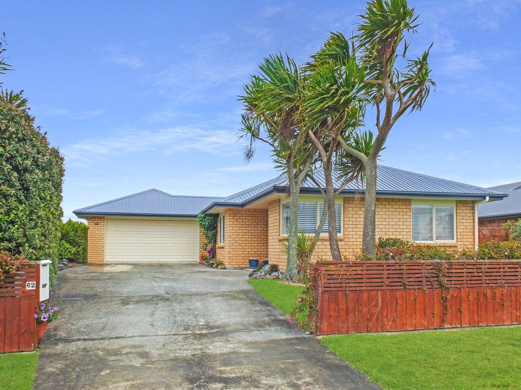 62 Andrews Street, Foxton Beach, Foxton - Carousel 1