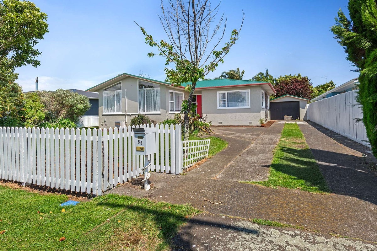 53 Lincoln Road, Springvale, Whanganui - Carousel 1