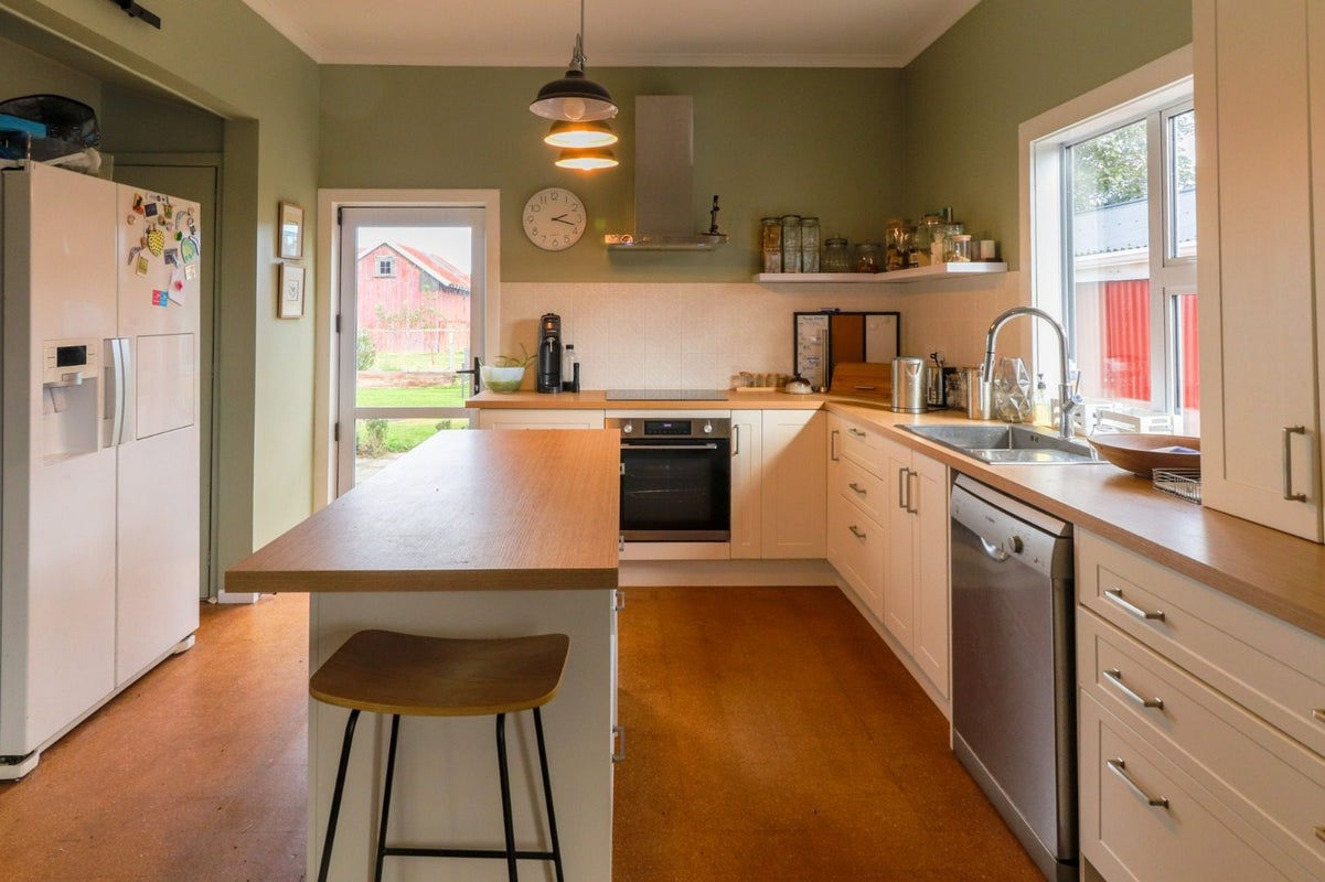 141 Taiepa Road, Invercargill - Carousel 1