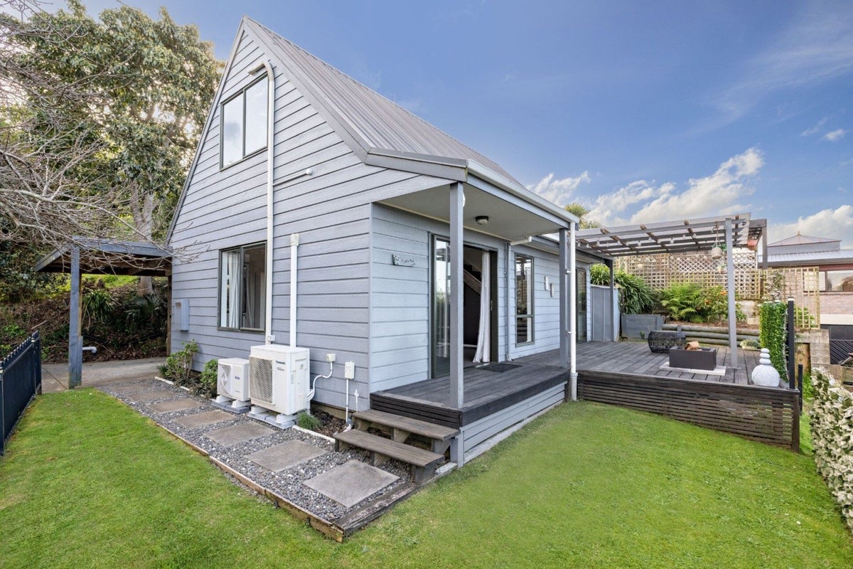 36B Windsor Road, Bellevue, Tauranga - Carousel 1