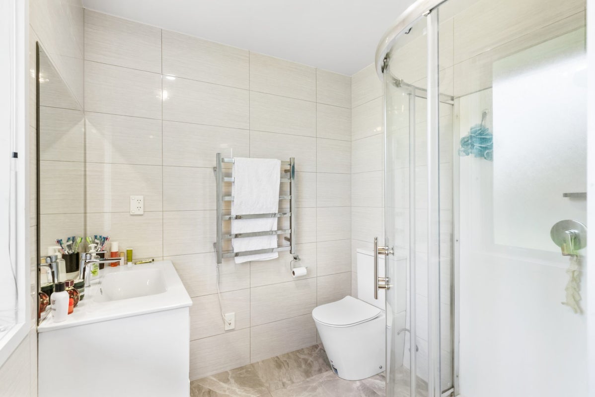 3 Taurus Crescent, Beach Haven, Auckland - Carousel 22