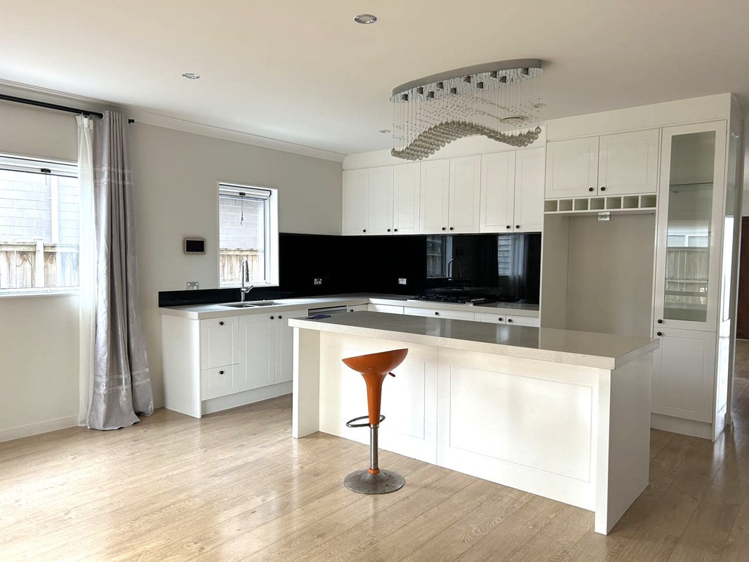 73 Rosewell Crescent, Flat Bush, Auckland - Carousel 1