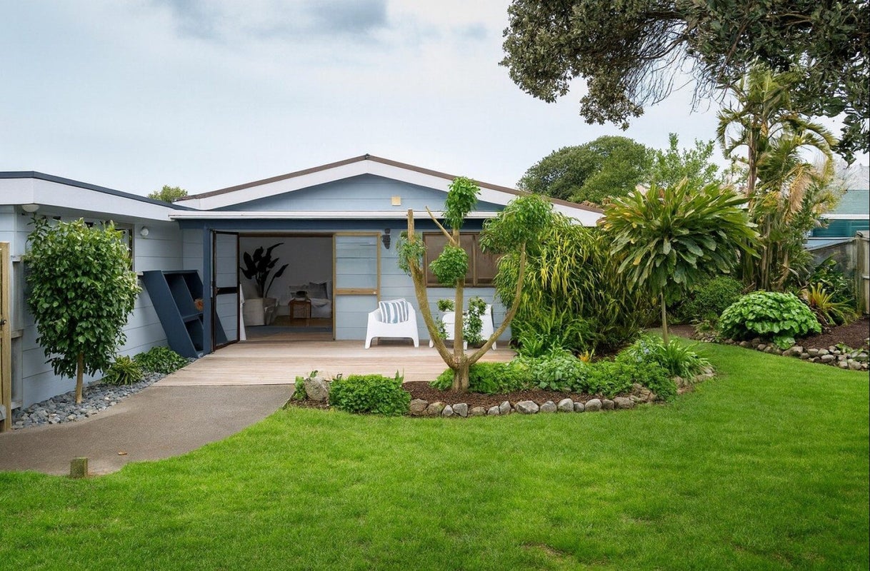 7/10 Clifton Road, Haumoana, Te Awanga - Carousel 1