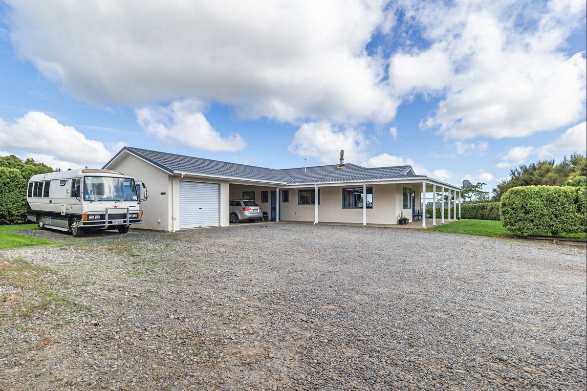 2 Wallace Loop Road, Koputaroa, Levin - Carousel 2