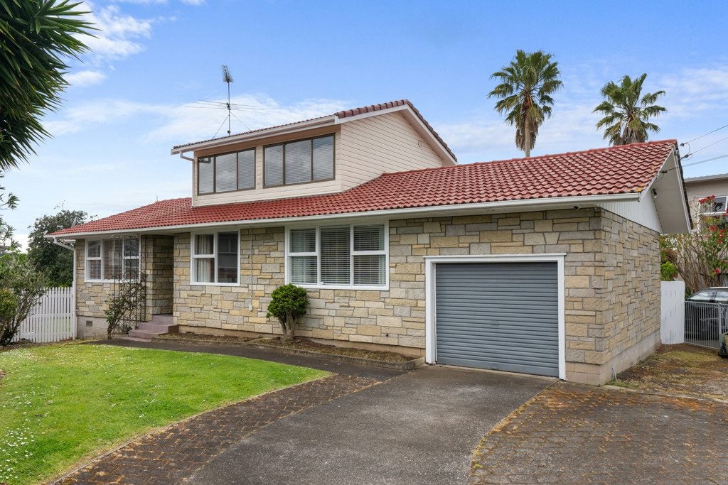 17 Alcock Street, Mount Wellington, Auckland - Carousel 1