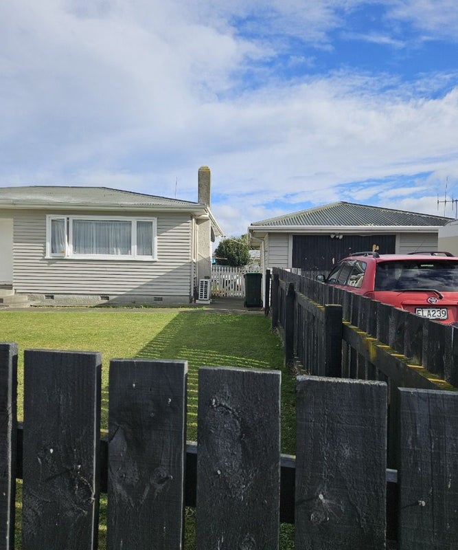 2 Kelvin Road, Maraenui, Napier - Carousel 10